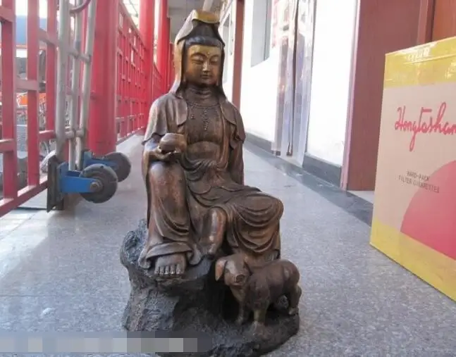 S03654 China Folk Fane classical Bronze Sit Kwan-Yin Bodhisattva With Lovely Pig Statue
S03654 China Folk Fane classical Bronze Sit Kwan-Yin Bodhisattva With Lovely Pig Statue