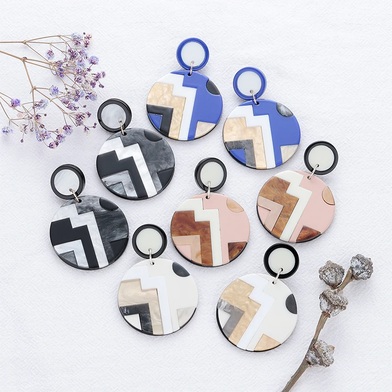 Korean Fashion Acrylic Stitching Round Geometric Drop Earrings For Women Simple Office Modern Women Jewelry Earrings Gift 2021
Korean Fashion Acrylic Stitching Round Geometric Drop Earrings For Women Simple Office Modern Women Jewelry Earrings Gift 2021