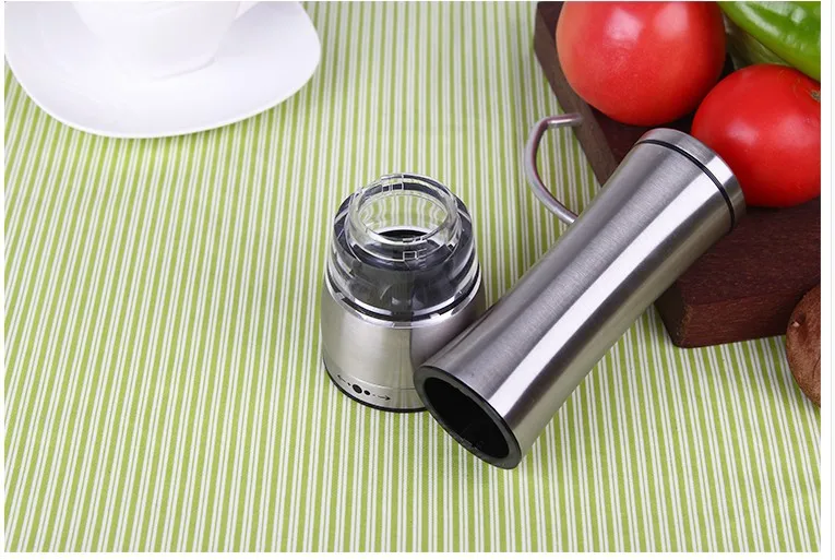1PC Stainless Steel Pepper Grinder Mill Kitchen Pepper Mill Salt Gadgets Grinder Milling Machine kitchen Supplies EKX 122
1PC Stainless Steel Pepper Grinder Mill Kitchen Pepper Mill Salt Gadgets Grinder Milling Machine kitchen Supplies EKX 122