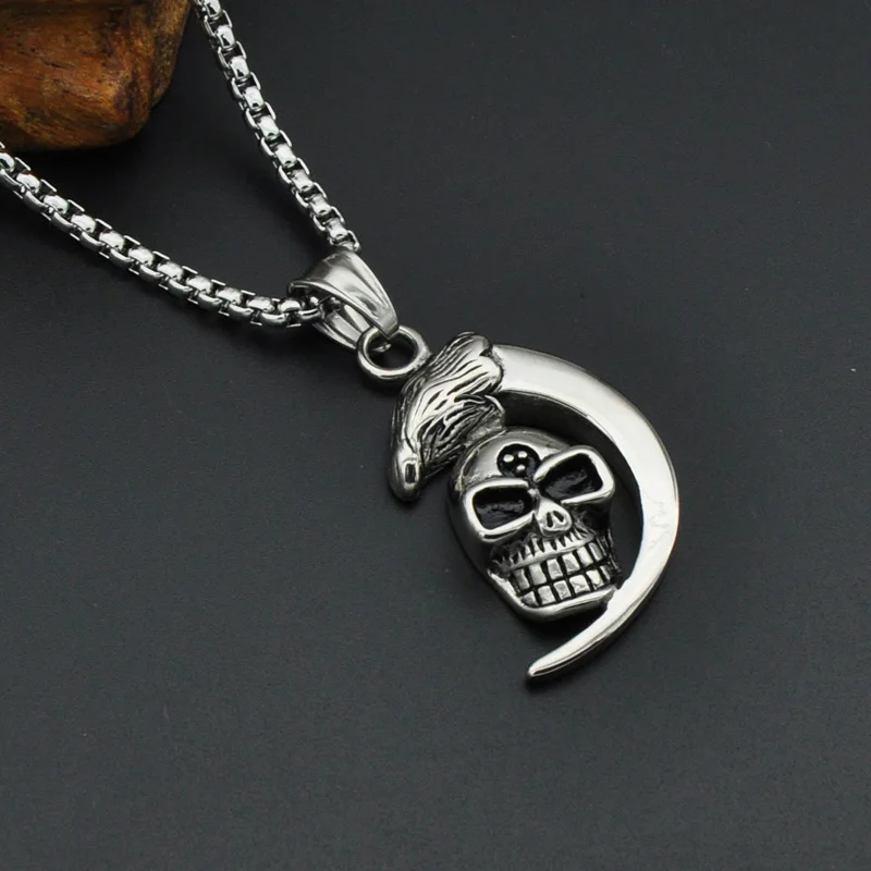Hiphop/Rock Style Cresent Moon Grinning Skull Pendant Necklace Eagle Head Stainless Steel Biker Necklaces
Hiphop/Rock Style Cresent Moon Grinning Skull Pendant Necklace Eagle Head Stainless Steel Biker Necklaces