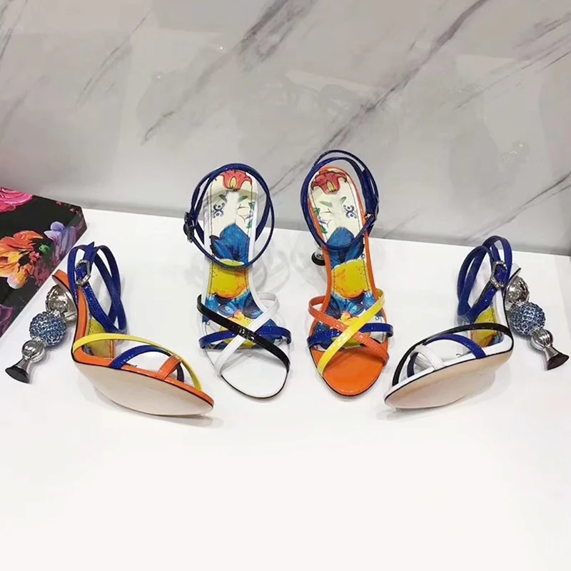Fashion women's print high heeled sandals shoes 2019 summer ruways diamonds high heels pumps Real leather sandals EU35-41 BY690
Fashion women's print high heeled sandals shoes 2019 summer ruways diamonds high heels pumps Real leather sandals EU35-41 BY690