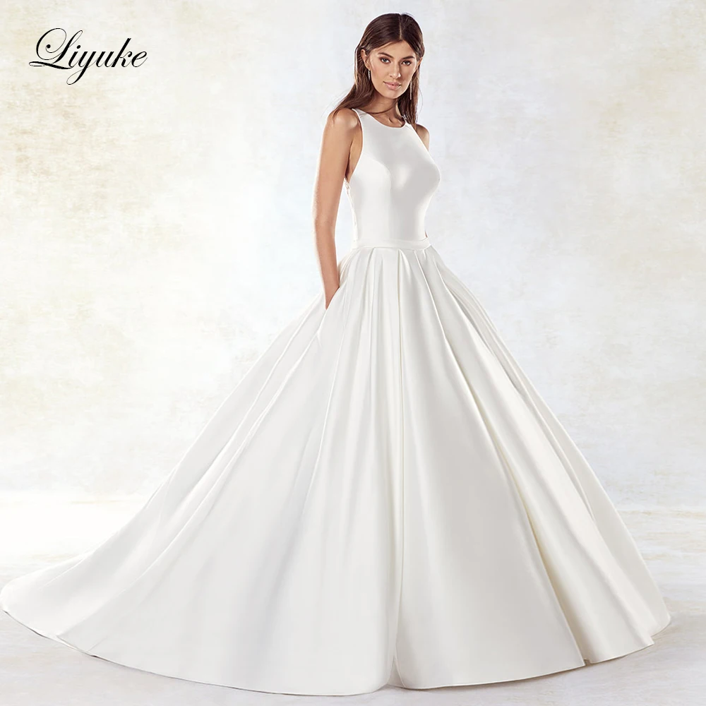Liyuke Simple Elegant Satin Of A-Line Wedding Dress With Sleeveless Scoop Neckline Wedding Gown
Liyuke Simple Elegant Satin Of A-Line Wedding Dress With Sleeveless Scoop Neckline Wedding Gown