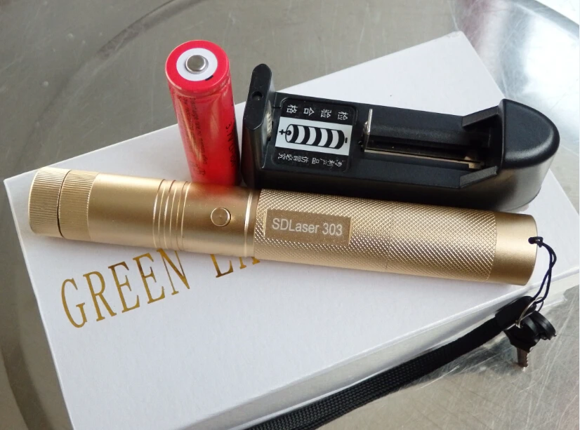High power Military 100W 100000m green laser pointers 532nm flashlight Light burning match,burn cigarettes+Charger+Gift Box
High power Military 100W 100000m green laser pointers 532nm flashlight Light burning match,burn cigarettes+Charger+Gift Box