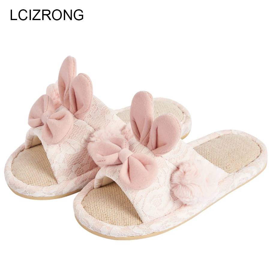 LCIZRONG New Winter Women Cute Home Slippers Indoor Lover Faux Fur Lace Floor Shoes Woman 36-43 Big Size Family Cotton Slippers
LCIZRONG New Winter Women Cute Home Slippers Indoor Lover Faux Fur Lace Floor Shoes Woman 36-43 Big Size Family Cotton Slippers