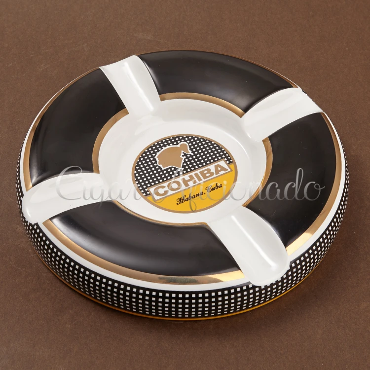 COHIBA гаджеты высокого класса большой размер роскошный элегантный фарфоровый керамический 9,5 дюймовый круглый стол кубинский Сигара Пепельн...
COHIBA гаджеты высокого класса большой размер роскошный элегантный фарфоровый керамический 9,5 дюймовый круглый стол кубинский Сигара Пепельн...