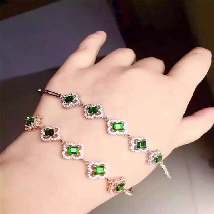 KJJEAXCMY fine jewelry 925 Pure silver inlay natural diophanous stone female style bracelet flowers four-leaf grass floret curve
KJJEAXCMY fine jewelry 925 Pure silver inlay natural diophanous stone female style bracelet flowers four-leaf grass floret curve