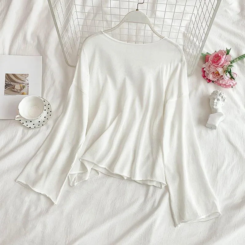 2019 Spring summer New Women Knit air-conditioning shirt Round neck Bell sleeve Women Solid color shirt aacc1
2019 Spring summer New Women Knit air-conditioning shirt Round neck Bell sleeve Women Solid color shirt aacc1