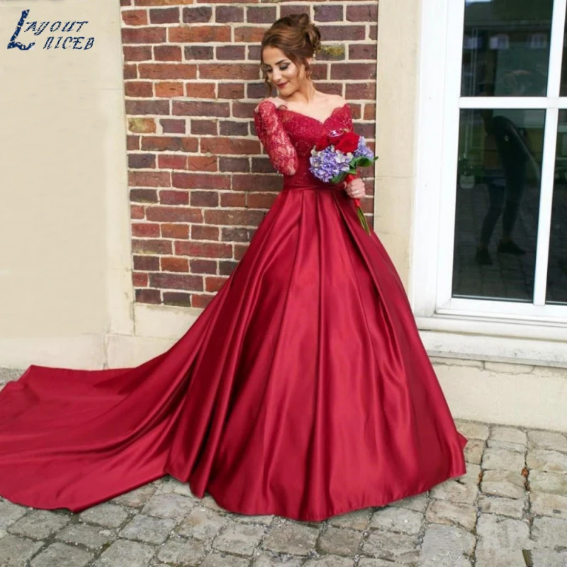 AE01071 Arabic Vintage Lace Evening Dress Long Sleeve Burgundy V-Neck Ball Gown Plus Size Dress Wear Party Gowns
AE01071 Arabic Vintage Lace Evening Dress Long Sleeve Burgundy V-Neck Ball Gown Plus Size Dress Wear Party Gowns