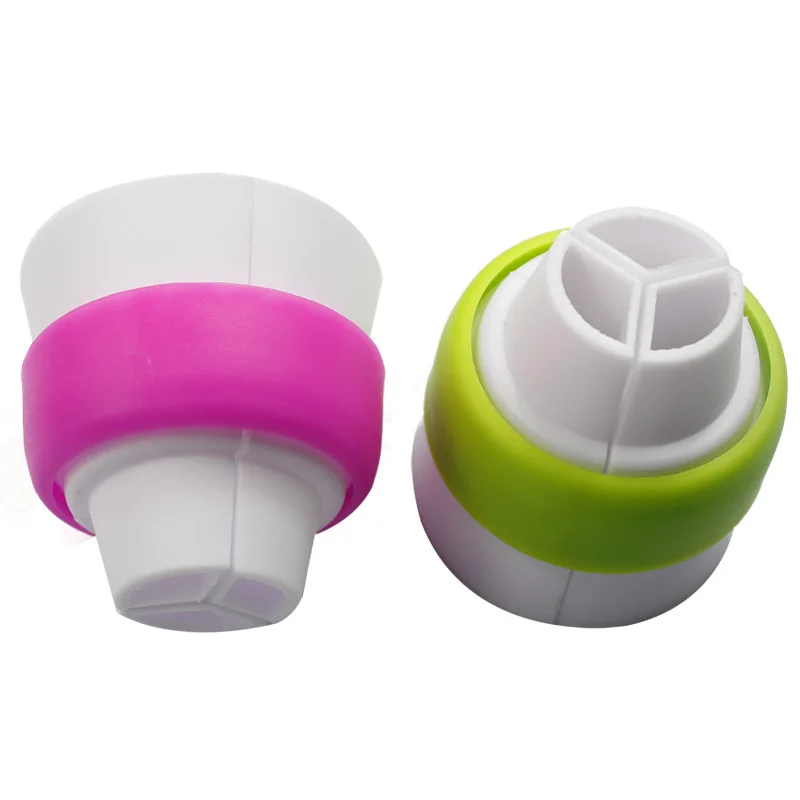 2pc Big Coupler Cream Pastry Bag Converter 3 Hole 3 Color Cream Piping Bag Nozzle Converter Cup Cake Icing Decorating Tools
2pc Big Coupler Cream Pastry Bag Converter 3 Hole 3 Color Cream Piping Bag Nozzle Converter Cup Cake Icing Decorating Tools