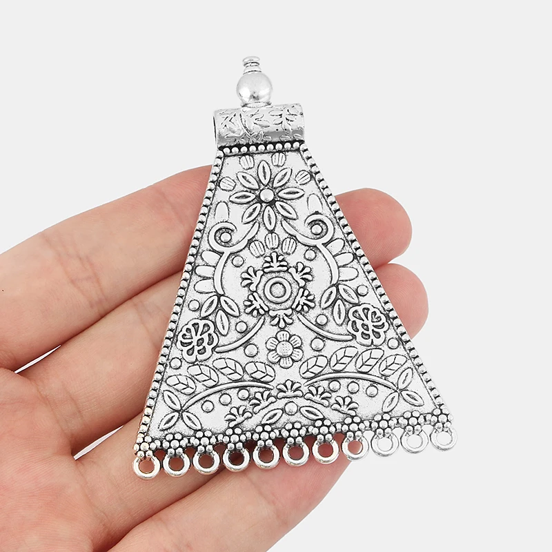 5pcs Trapezoid Connectors Porous Pendants Carved Flower Leaves Charms Fit DIY Jewelry Making Findings 80*59.5mm
5pcs Trapezoid Connectors Porous Pendants Carved Flower Leaves Charms Fit DIY Jewelry Making Findings 80*59.5mm