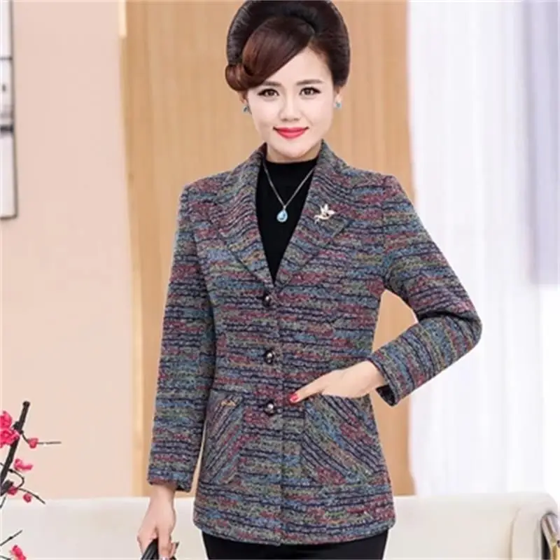 2018 new Stylish and elegant High quality spring and autumn large size ladies suit jacket Blazer Feminino Blaser Mujer Grey 5XL
2018 new Stylish and elegant High quality spring and autumn large size ladies suit jacket Blazer Feminino Blaser Mujer Grey 5XL