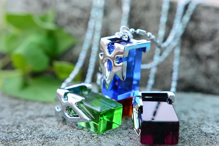 Fashion New Cool Anime Sword Art Online Kirito Asuna Yuki Blue Metastasis Crystal Necklace
Fashion New Cool Anime Sword Art Online Kirito Asuna Yuki Blue Metastasis Crystal Necklace
