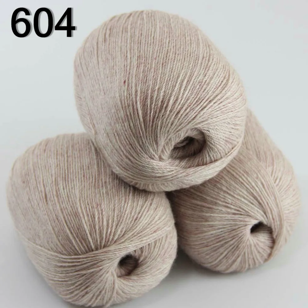 High quality 100% pure cashmere luxury warm and soft hand-knitting yarn Beige Pink 233-604 
High quality 100% pure cashmere luxury warm and soft hand-knitting yarn Beige Pink 233-604