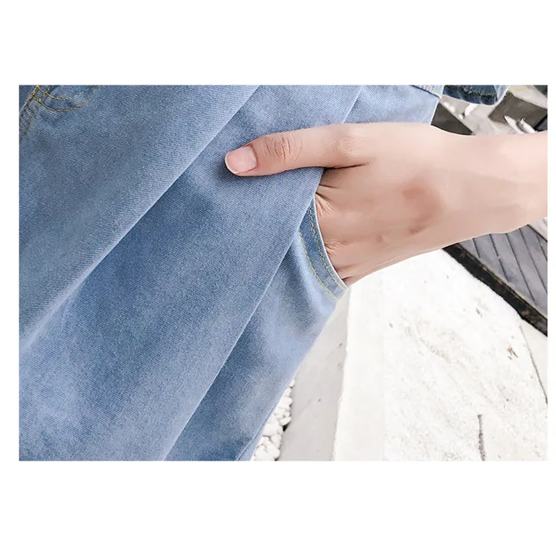 Korean Rompers womens jumpsuit Denim Shorts 2019 Casual High Waist Wide Leg Jeans Overalls Sleeveless Strap Button Playsuit f632
Korean Rompers womens jumpsuit Denim Shorts 2019 Casual High Waist Wide Leg Jeans Overalls Sleeveless Strap Button Playsuit f632