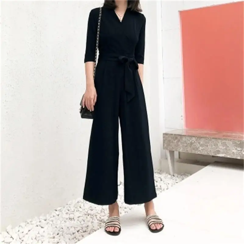 Fashion black jumpsuit female wide leg female summer New casual student five-point sleeve chiffon high waist jumpsuit nine pants
Fashion black jumpsuit female wide leg female summer New casual student five-point sleeve chiffon high waist jumpsuit nine pants