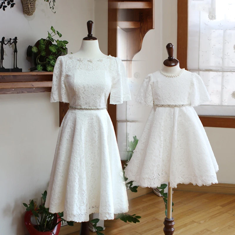 Mom and Daughter Dresses for Wedding Family Look Mom and Daughter Dress Lace White Party Dresses Mommy and Me Matching Clothes
Mom and Daughter Dresses for Wedding Family Look Mom and Daughter Dress Lace White Party Dresses Mommy and Me Matching Clothes