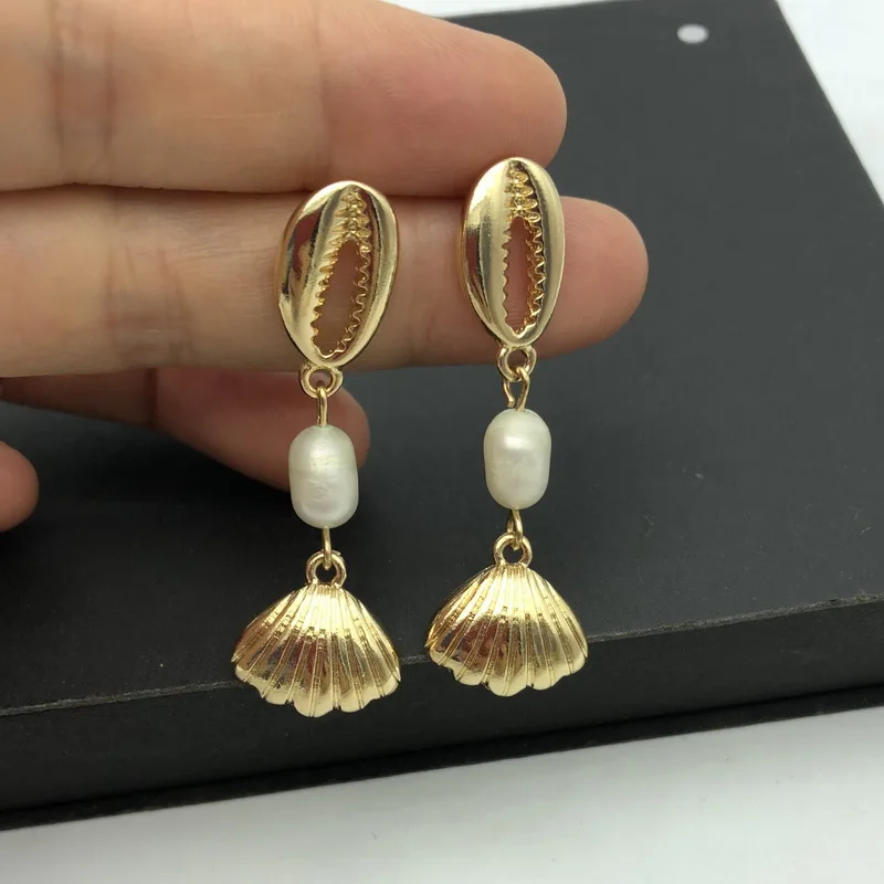 F.J4Z Hot Seashell Earrings Women Freshwater Pearl Earrings Nature Shell Conches Summer Earrings Beach Jewelry Accessories
F.J4Z Hot Seashell Earrings Women Freshwater Pearl Earrings Nature Shell Conches Summer Earrings Beach Jewelry Accessories