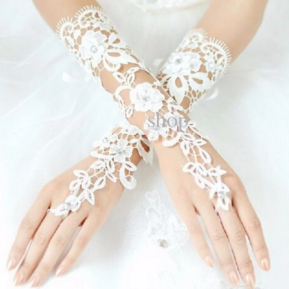 ANTI Wedding Accessories White And Ivory Lace Bride Gloves Crystal Beading Wedding Gloves Fingerless Guantes De Novia
ANTI Wedding Accessories White And Ivory Lace Bride Gloves Crystal Beading Wedding Gloves Fingerless Guantes De Novia