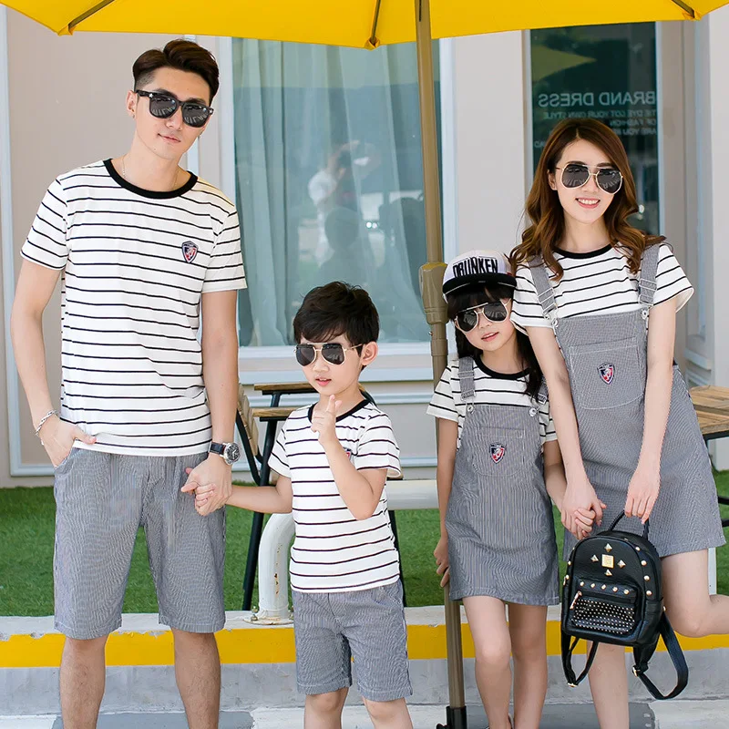 Family matching clothes father mother daughter son mom mommy and me dress tshirts pants couple family look wear outfits 89
Family matching clothes father mother daughter son mom mommy and me dress tshirts pants couple family look wear outfits 89