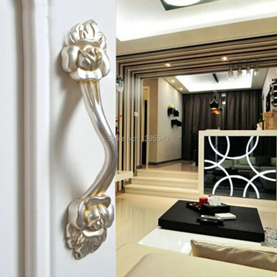 New 96mm Zinc Alloy Rose Kitchen Cabinet Handle Antique Cabinet Drawer Handles&Knobs Eur-Style Furniture Hardware Bars Pulls
New 96mm Zinc Alloy Rose Kitchen Cabinet Handle Antique Cabinet Drawer Handles&Knobs Eur-Style Furniture Hardware Bars Pulls