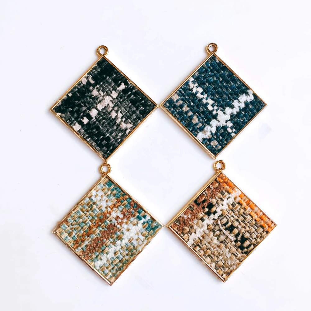 Square Wool Stuff Spacer Pendant Necklace Supplies for Jewelry Making Earring Accessories DIY Components 4pcs KP2004
Square Wool Stuff Spacer Pendant Necklace Supplies for Jewelry Making Earring Accessories DIY Components 4pcs KP2004