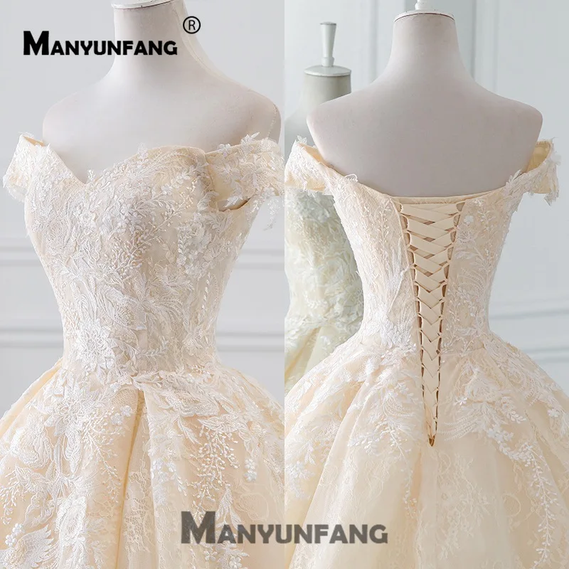 100% Actual Picture Gothic Wedding Dress Cathedral Train Vestido Largo Trouwkleed Cap Sleeves Appliques Wedding Dress Champagne
100% Actual Picture Gothic Wedding Dress Cathedral Train Vestido Largo Trouwkleed Cap Sleeves Appliques Wedding Dress Champagne