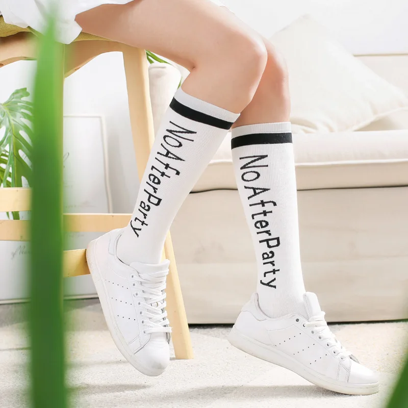 2018 new street dance skateboard ladies socks cotton letters Harajuku novelty casual couple gift Funny woman socks Chaussettes
2018 new street dance skateboard ladies socks cotton letters Harajuku novelty casual couple gift Funny woman socks Chaussettes