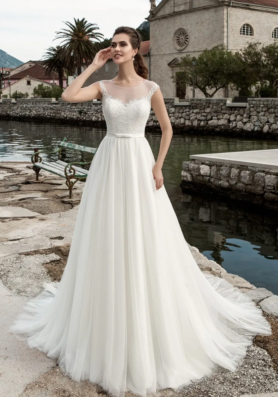 Scoop Sleeveless Lace Wedding Dress See Through White/Ivory Tulle A-line Bridal Gown Customized Vestidos de Novia Plus Size
Scoop Sleeveless Lace Wedding Dress See Through White/Ivory Tulle A-line Bridal Gown Customized Vestidos de Novia Plus Size