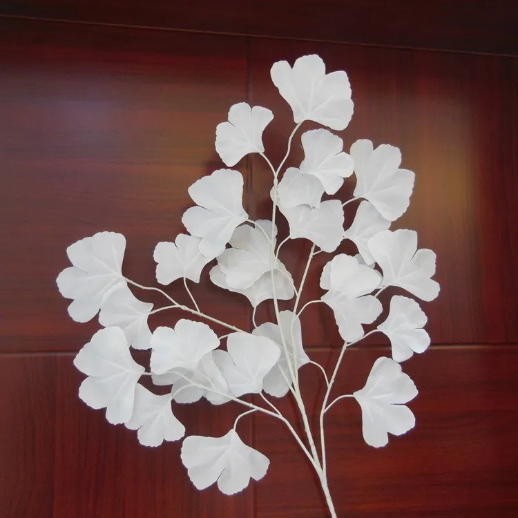 White wedding props stage background decoration flower White artificial ginkgo biloba White leaves
White wedding props stage background decoration flower White artificial ginkgo biloba White leaves