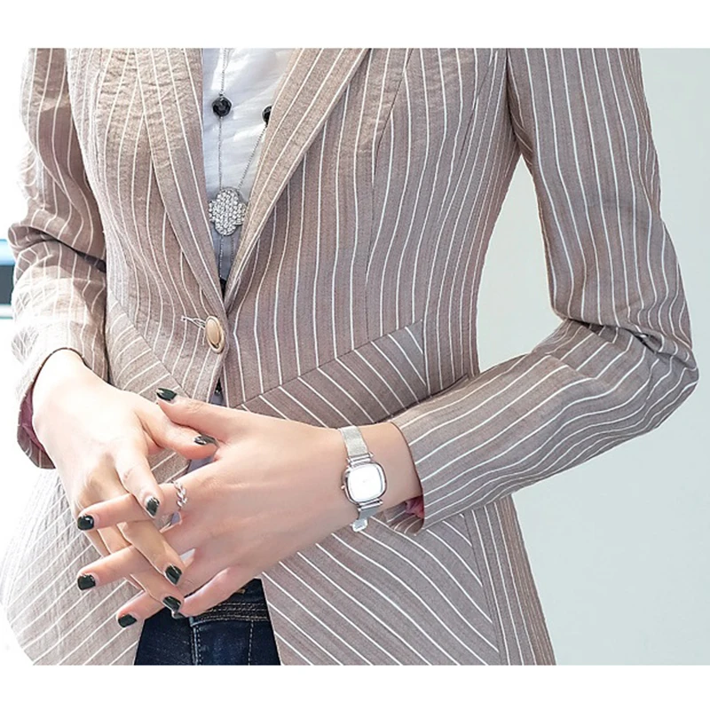 High-quality Striped Blazer Jacket Office Lady Style Coat Business Formal Wear Tops Female Long-sleeved Casual Short Suit W900
High-quality Striped Blazer Jacket Office Lady Style Coat Business Formal Wear Tops Female Long-sleeved Casual Short Suit W900