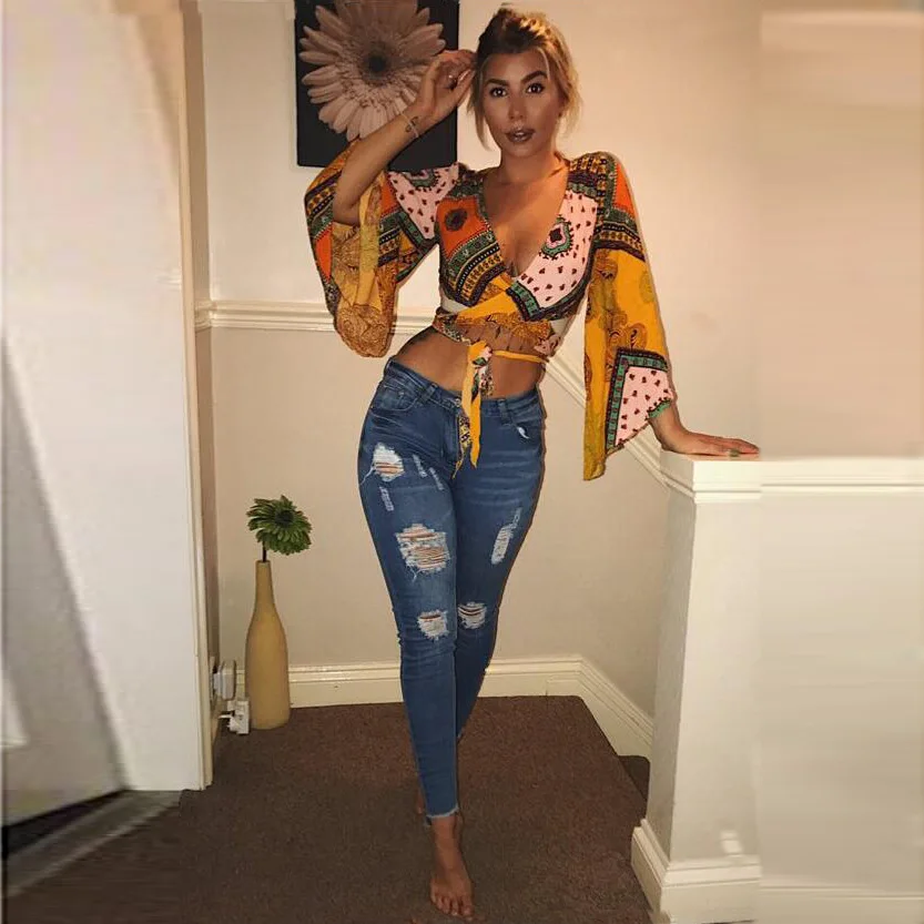 2018 Hot Sell Design Summer Full Sleeve Lantern Sleeve Printed Flower Streetwear Crop Tops Women's Fashion Bandage Blouse
2018 Hot Sell Design Summer Full Sleeve Lantern Sleeve Printed Flower Streetwear Crop Tops Women's Fashion Bandage Blouse