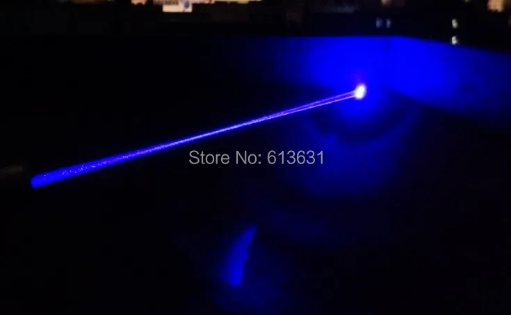 Strong power military 450nm 300000m 300w Blue Laser Pointer Pen Adjustable Focus Burning Paper range to 10000 meters
Strong power military 450nm 300000m 300w Blue Laser Pointer Pen Adjustable Focus Burning Paper range to 10000 meters