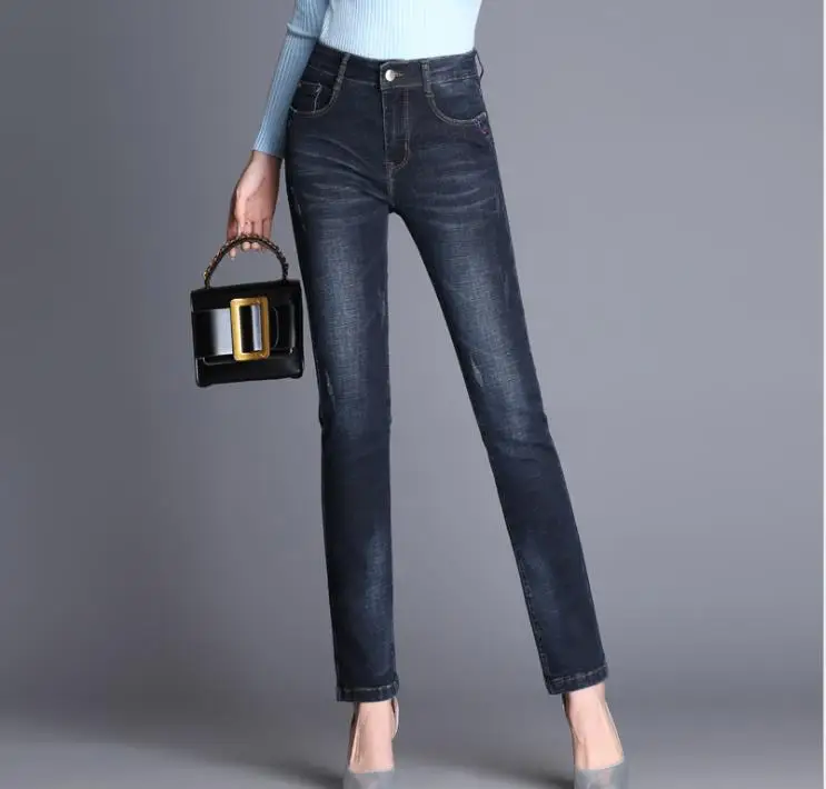 Весенние и осенние новые джинсы, женские прямые брюки с высокой талией, повседневные штаны большого размера 
Весенние и осенние новые джинсы, женские прямые брюки с высокой талией, повседневные штаны большого размера