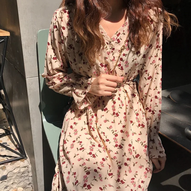 2019 new women style Loose clothes dress Comfortable Print v Neck Short Sleeve Plus Size Beach Dress
2019 new women style Loose clothes dress Comfortable Print v Neck Short Sleeve Plus Size Beach Dress