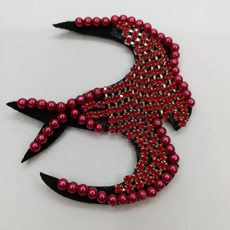 1pc swallow handmade sequins beaded patches for clothing DIY rhinestone beaded Sew on patch Embroidery applique parche animals
1pc swallow handmade sequins beaded patches for clothing DIY rhinestone beaded Sew on patch Embroidery applique parche animals