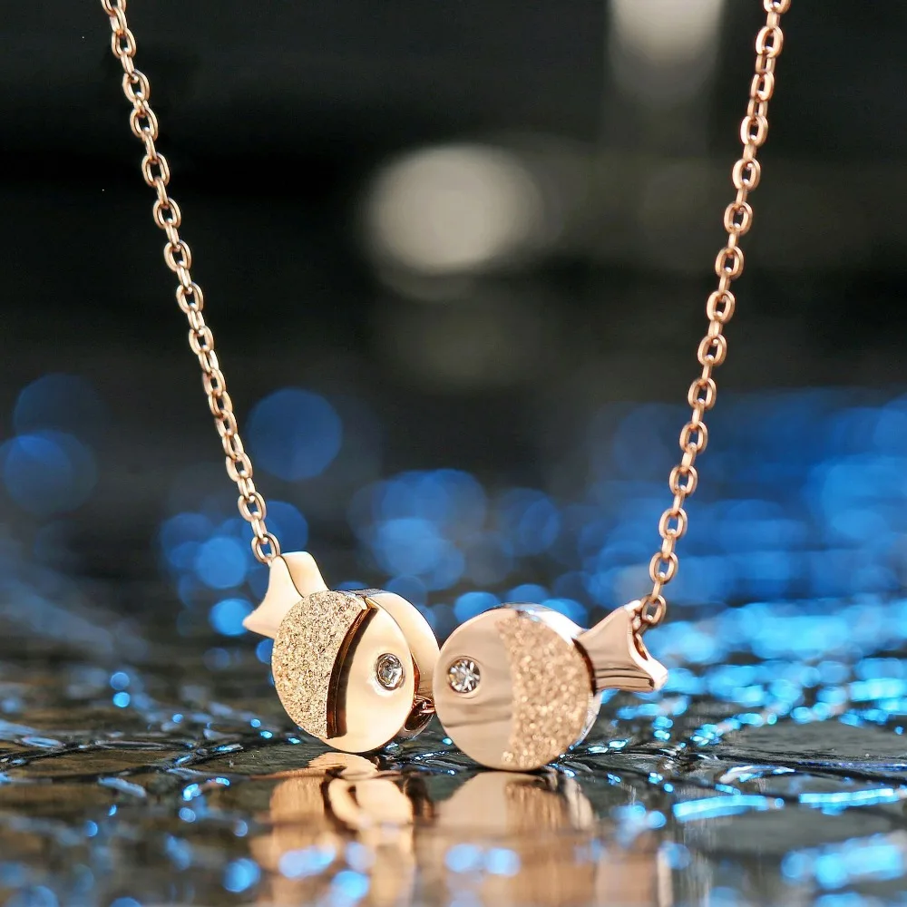 MIARA.L new Korean style titanium steel cute fish mouth necklace customized rose gold mouth fish necklace
MIARA.L new Korean style titanium steel cute fish mouth necklace customized rose gold mouth fish necklace