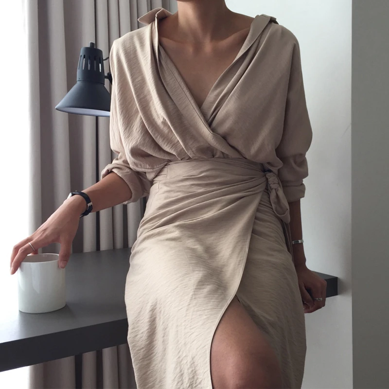 HziriP Autumn Winter Vintage Women Knee-Length Sashes Dress 2018 New Ladies Sexy Deep V-Neck Full Sleeve Party Elegant Dresses
HziriP Autumn Winter Vintage Women Knee-Length Sashes Dress 2018 New Ladies Sexy Deep V-Neck Full Sleeve Party Elegant Dresses