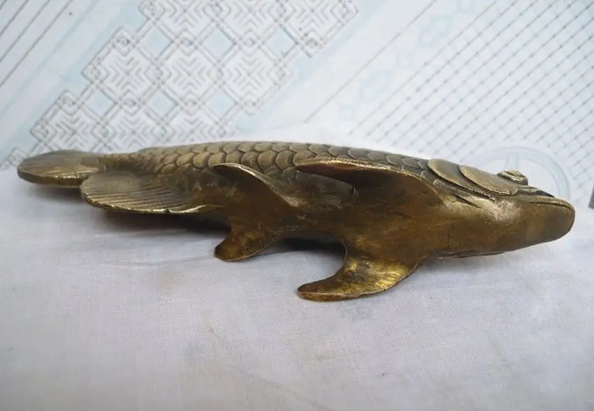 Chinese Folk Culture HandMade Brass Bronze statue Fish Sculpture
Chinese Folk Culture HandMade Brass Bronze statue Fish Sculpture