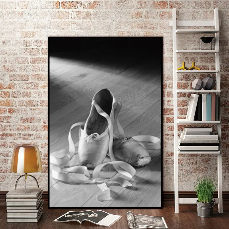

Woman Dancing Shoes Nordic Abstract Wall Pictures for Living Room Art Decoration Pictures Scandinavian Canvas Painting No Frame