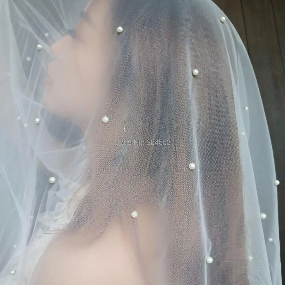 Stunning White/Ivory Bridal Veil With Comb One Layer Royal Pearl Wedding Veil Wedding Accessories
Stunning White/Ivory Bridal Veil With Comb One Layer Royal Pearl Wedding Veil Wedding Accessories