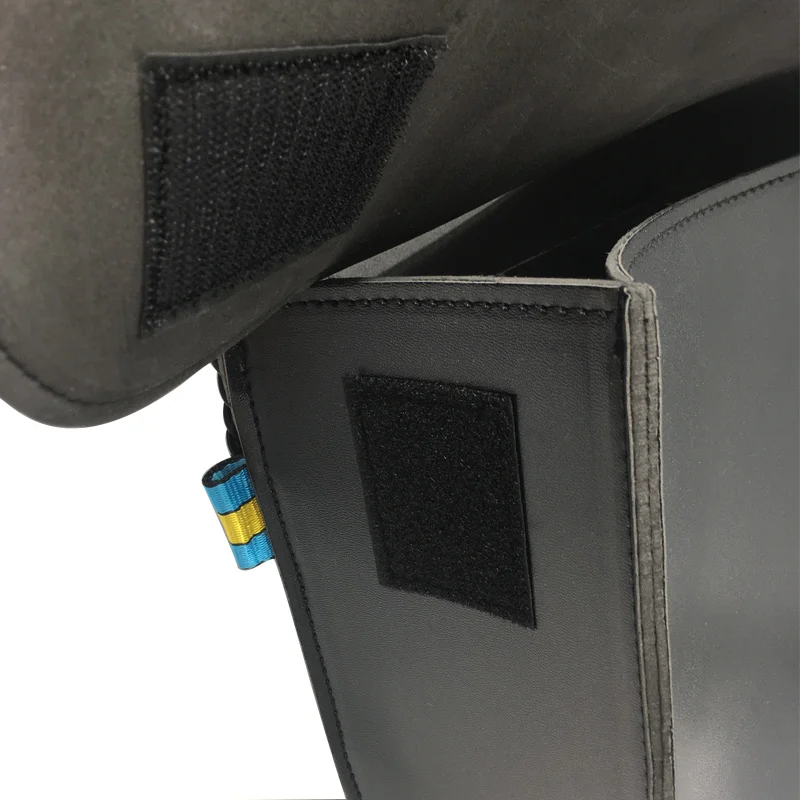 2018 Motorcycle Bags Luggage Front Fork Tool Bag Leather Bag Synthetic Handlebar Bags for Harley Sportster Dyna For BMW R1200gs
2018 Motorcycle Bags Luggage Front Fork Tool Bag Leather Bag Synthetic Handlebar Bags for Harley Sportster Dyna For BMW R1200gs