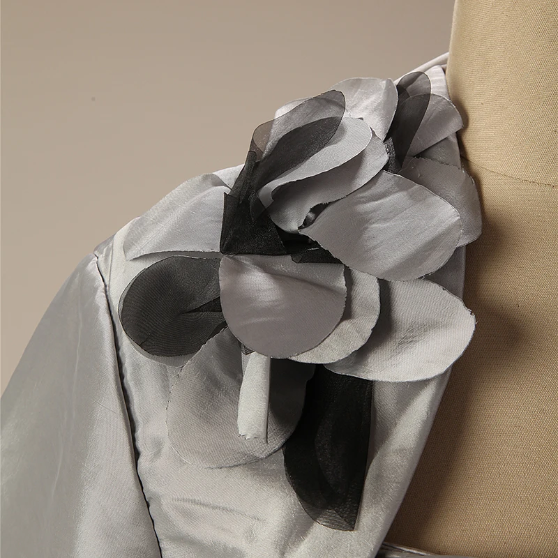 Plus Size Silver Mother Of The Bride Dresses 2018 Sheath Knee Length With Jacket Wedding Party Dress Mother Dress For Weddings
Plus Size Silver Mother Of The Bride Dresses 2018 Sheath Knee Length With Jacket Wedding Party Dress Mother Dress For Weddings