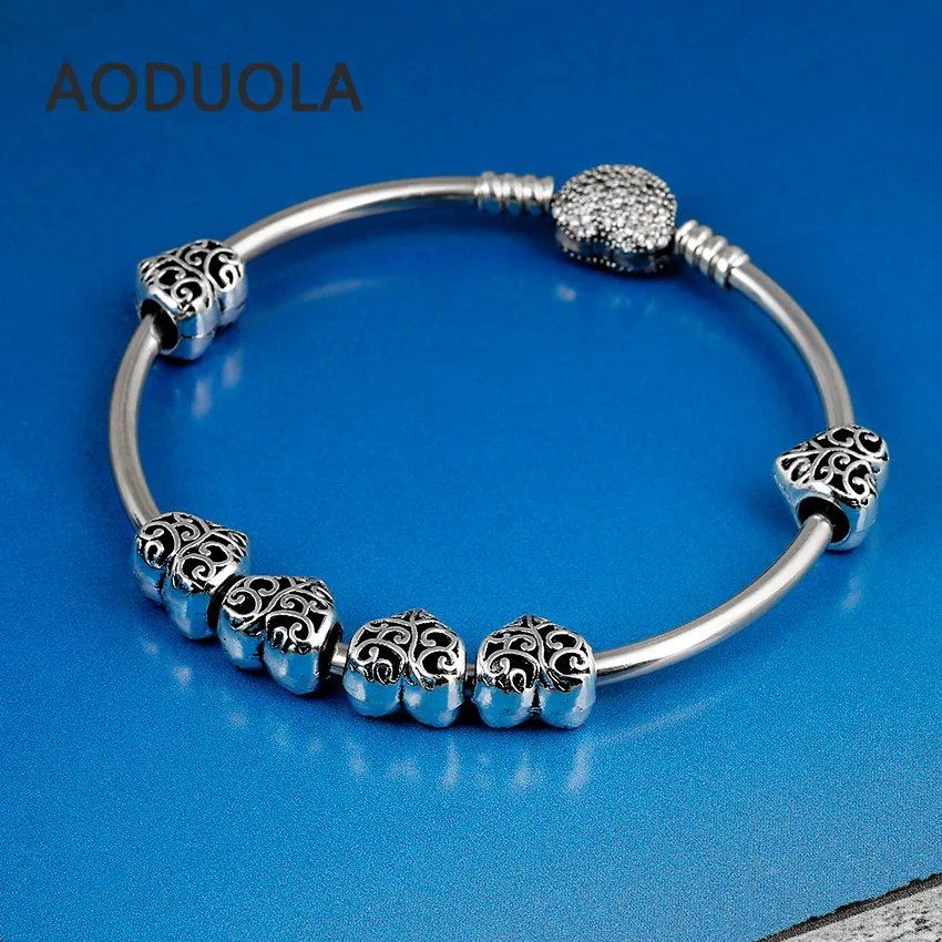 10 Pcs Lot Silver plated Alloy Beads Heart openwork DIY Big Hole Beads Spacer Murano Bead Charm Fit For Pandora Charms Bracelet
10 Pcs Lot Silver plated Alloy Beads Heart openwork DIY Big Hole Beads Spacer Murano Bead Charm Fit For Pandora Charms Bracelet