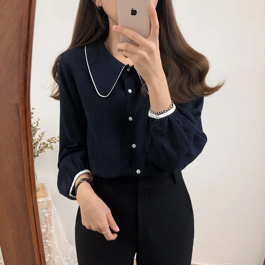New Spring sweet girl women blouse corduroy peter collar puff-sleeved bottoming shirt
New Spring sweet girl women blouse corduroy peter collar puff-sleeved bottoming shirt