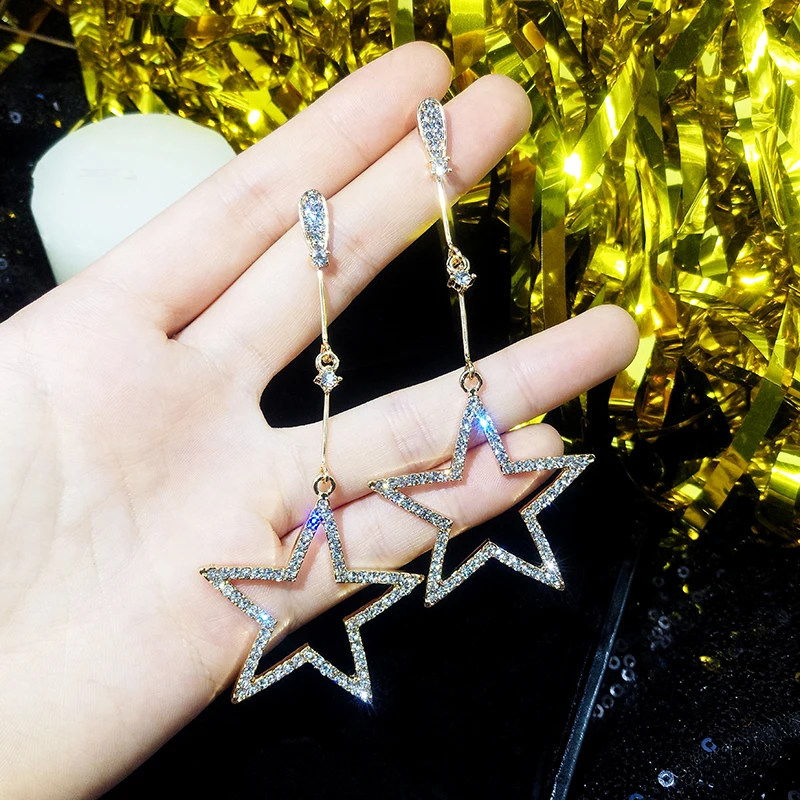 New Fashion Brincos Oorbellen Bijoux Crystal Rhinestone Hollow Five-pointed Star Hanging Earrings Ladies Fashion Jewelry
New Fashion Brincos Oorbellen Bijoux Crystal Rhinestone Hollow Five-pointed Star Hanging Earrings Ladies Fashion Jewelry