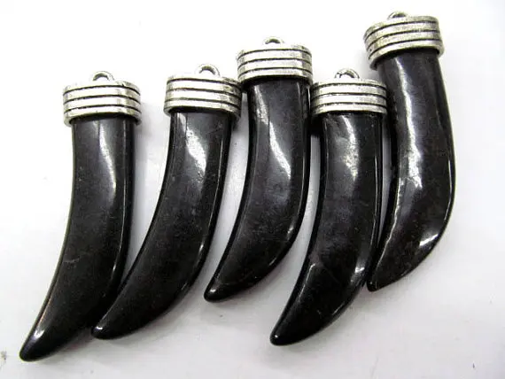 60mm 2pcs turquoise Horn Pendant Brass European Bead spikes Sharp black turquoise blue bead
60mm 2pcs turquoise Horn Pendant Brass European Bead spikes Sharp black turquoise blue bead