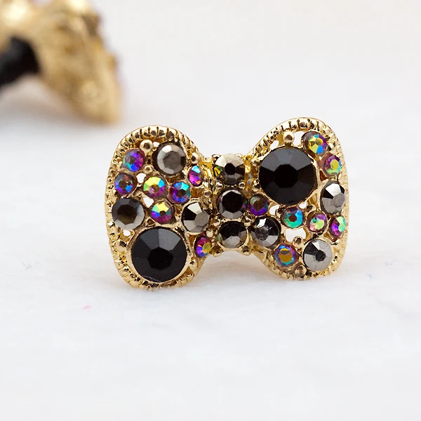Fashion Rhinestone Color Diamond Bow Anti-dust Headphones Hole Dustproof Plug Universal Mobile Phone 3.5mm Earphone Dust Plug
Fashion Rhinestone Color Diamond Bow Anti-dust Headphones Hole Dustproof Plug Universal Mobile Phone 3.5mm Earphone Dust Plug