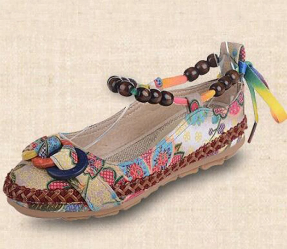 35-42 Large Size Cloth Shoes Beaded National Wind Embroidered Shoes Women's Straps Retro Flat with Single Shoes
35-42 Large Size Cloth Shoes Beaded National Wind Embroidered Shoes Women's Straps Retro Flat with Single Shoes