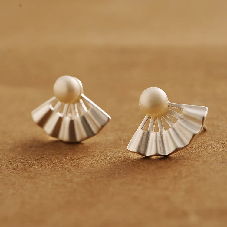 925 Sterling SV fan face Polish stud earrings, female simplified Korean ear jewelry factory direct batch
925 Sterling SV fan face Polish stud earrings, female simplified Korean ear jewelry factory direct batch
