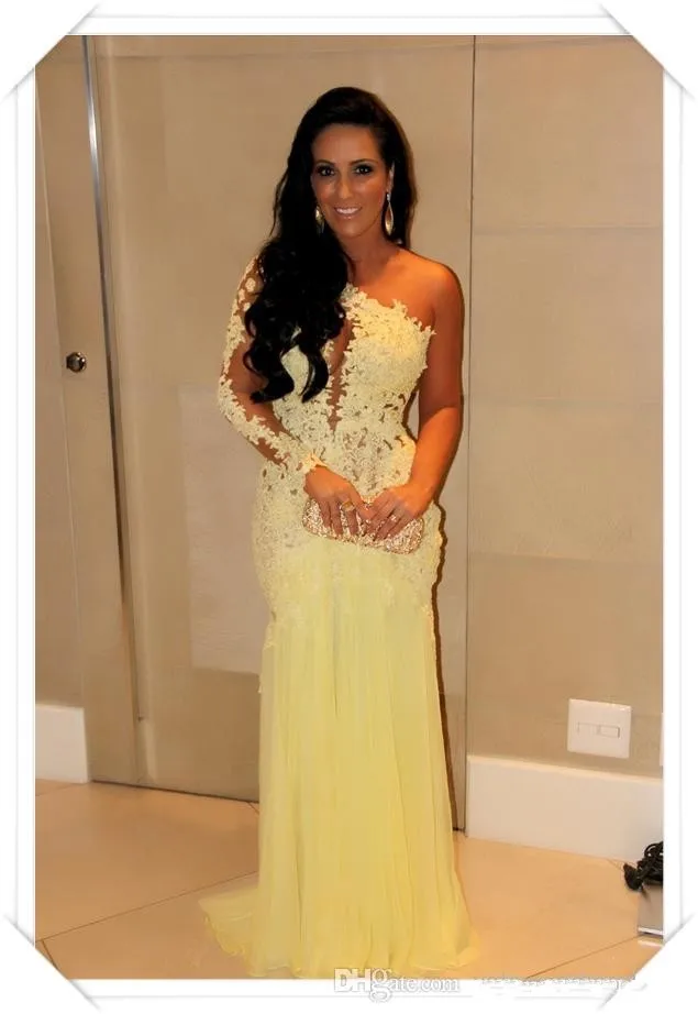2017 Oscar Yellow Mermaid Lace Long Sleeve Prom Dresses Sheer Chiffon One Shoulder Neckline Evening Gowns AS29
2017 Oscar Yellow Mermaid Lace Long Sleeve Prom Dresses Sheer Chiffon One Shoulder Neckline Evening Gowns AS29